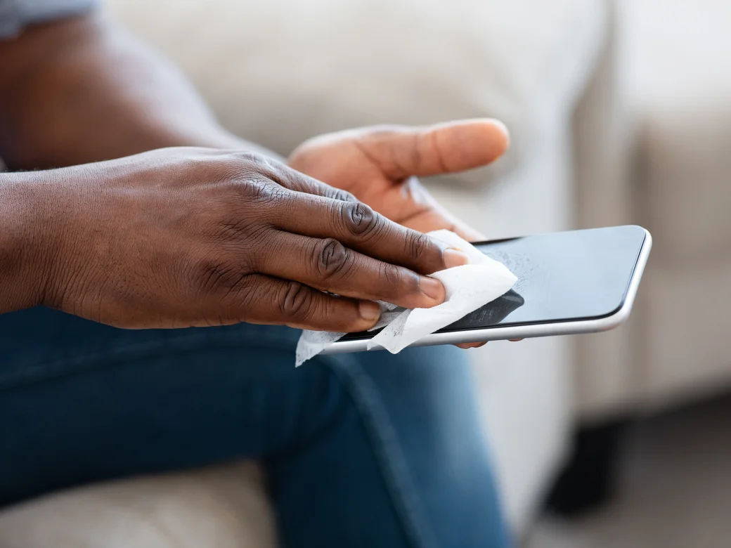 The Ultimate Guide to Cleaning Your Smartphone 1 how to clean phone screen case with clorox wipes